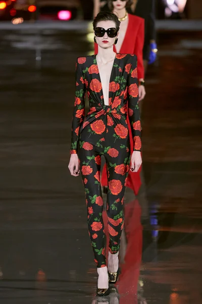Look 29